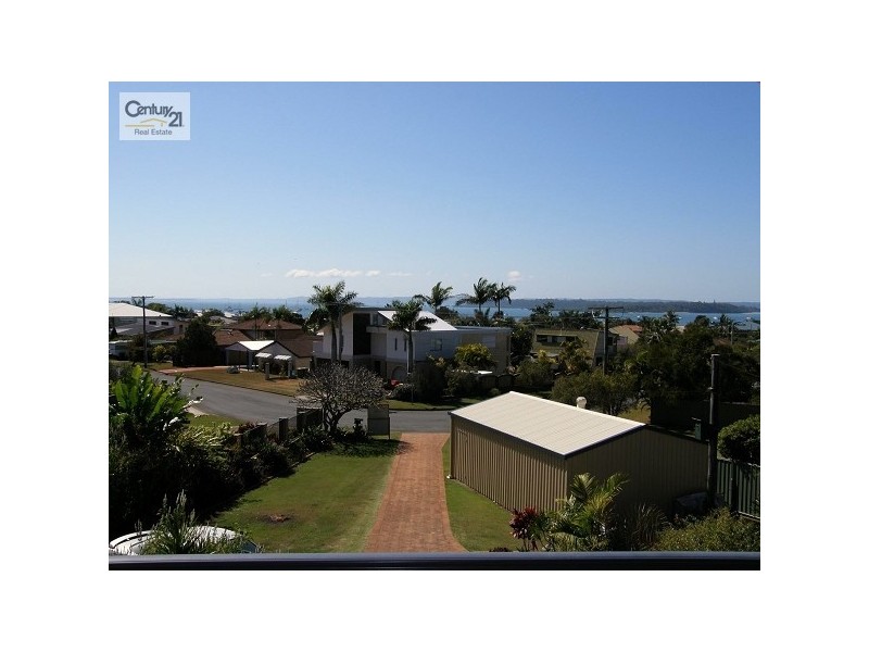 2 Yarran Street, Victoria Point QLD 4165