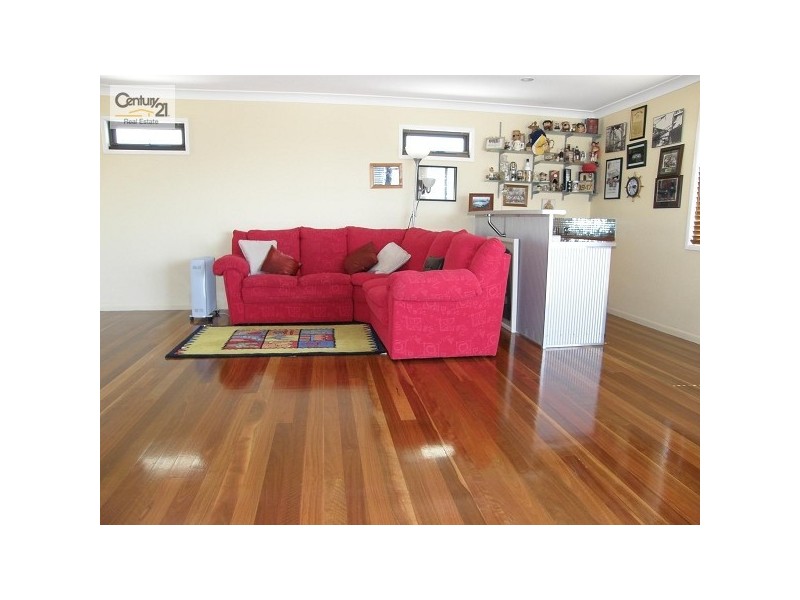 2 Yarran Street, Victoria Point QLD 4165