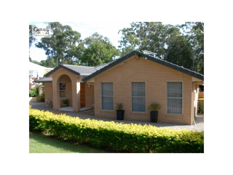 8 Mooroondu Street, Coochiemudlo Island QLD 4184