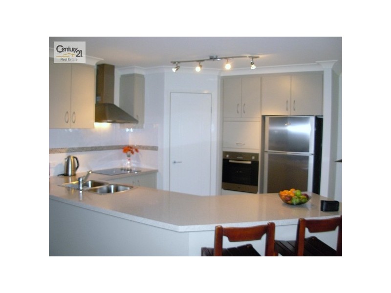 8 Mooroondu Street, Coochiemudlo Island QLD 4184