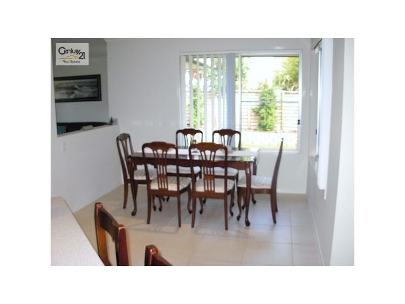 8 Mooroondu Street, Coochiemudlo Island QLD 4184