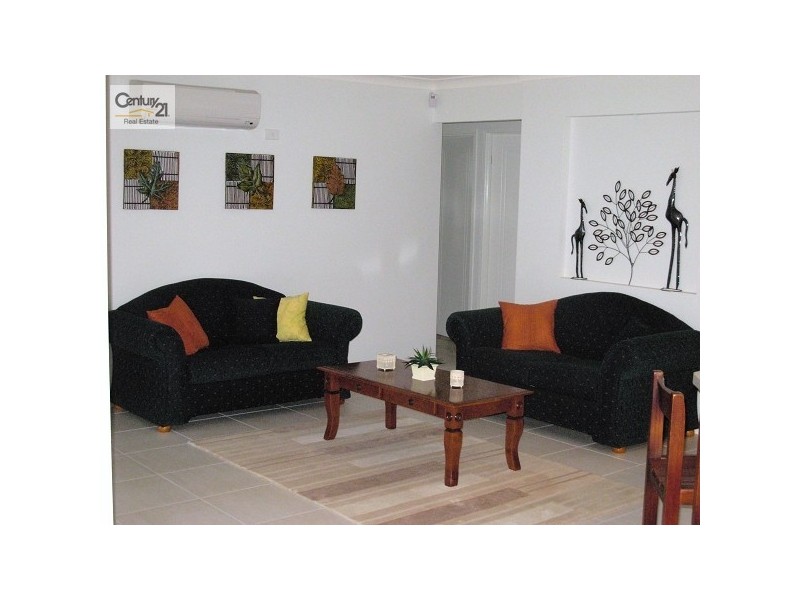 8 Mooroondu Street, Coochiemudlo Island QLD 4184