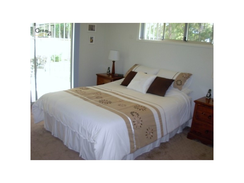 8 Mooroondu Street, Coochiemudlo Island QLD 4184