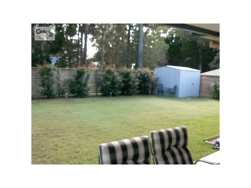 8 Mooroondu Street, Coochiemudlo Island QLD 4184