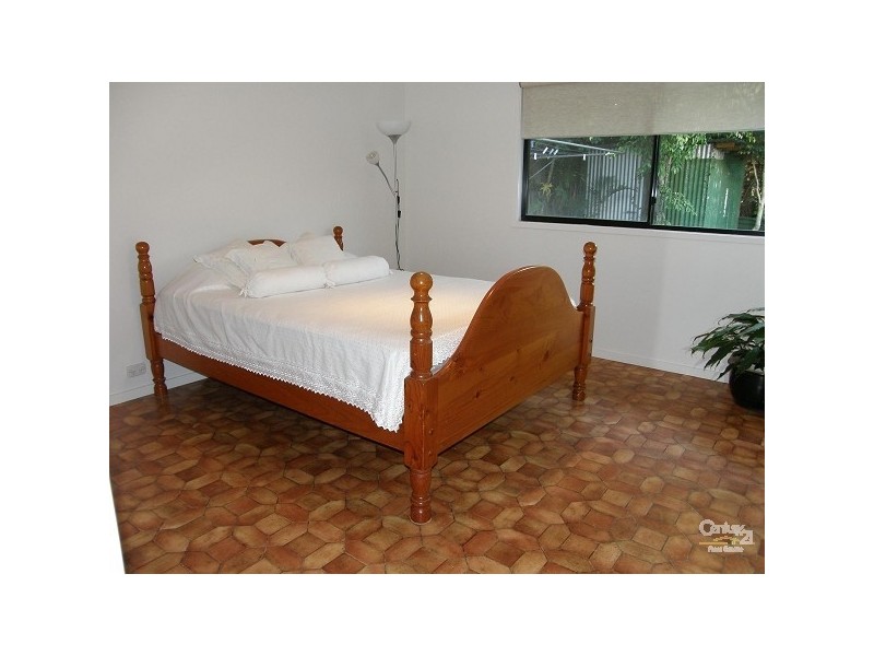 7 Moreton Avenue, Wynnum QLD 4178