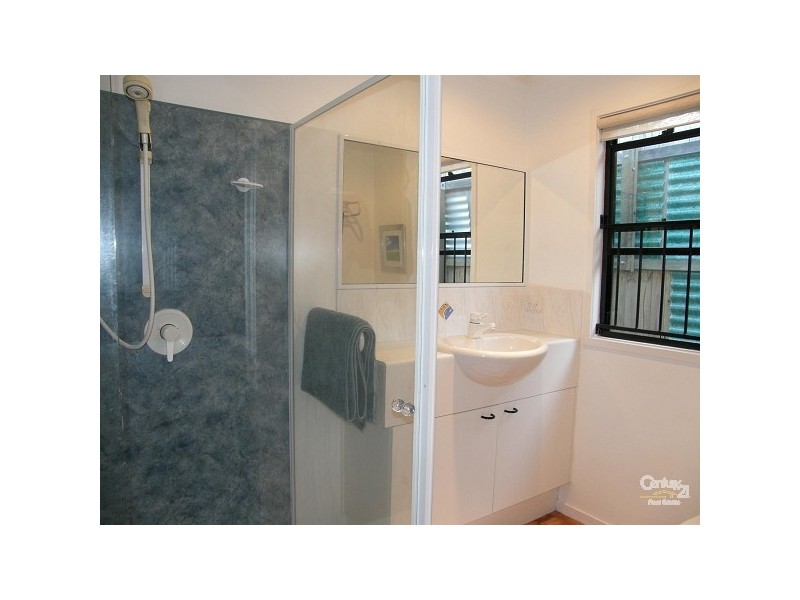 7 Moreton Avenue, Wynnum QLD 4178