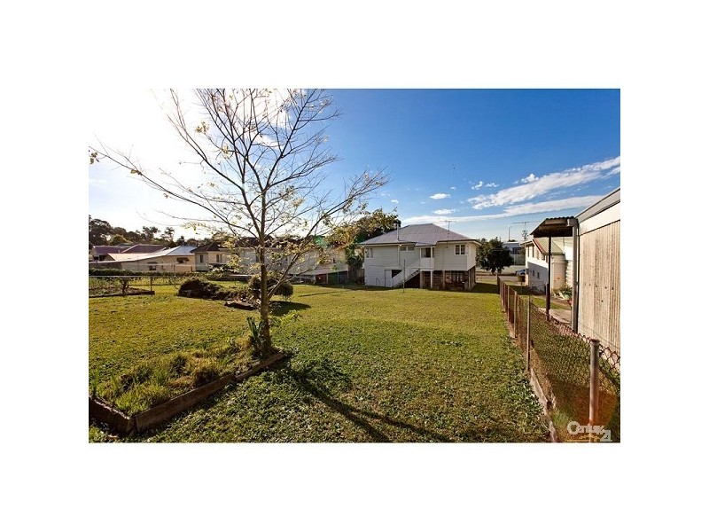 84 Boxgrove Avenue, Wynnum QLD 4178