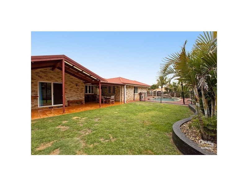 19 Lemongrove Road, Birkdale QLD 4159