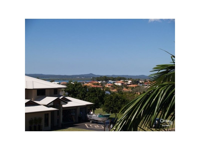10 Irwin Place, Redland Bay QLD 4165