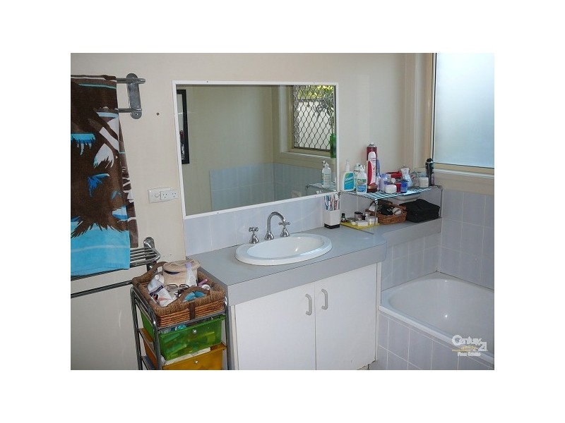 102 Benfer Road, Victoria Point QLD 4165