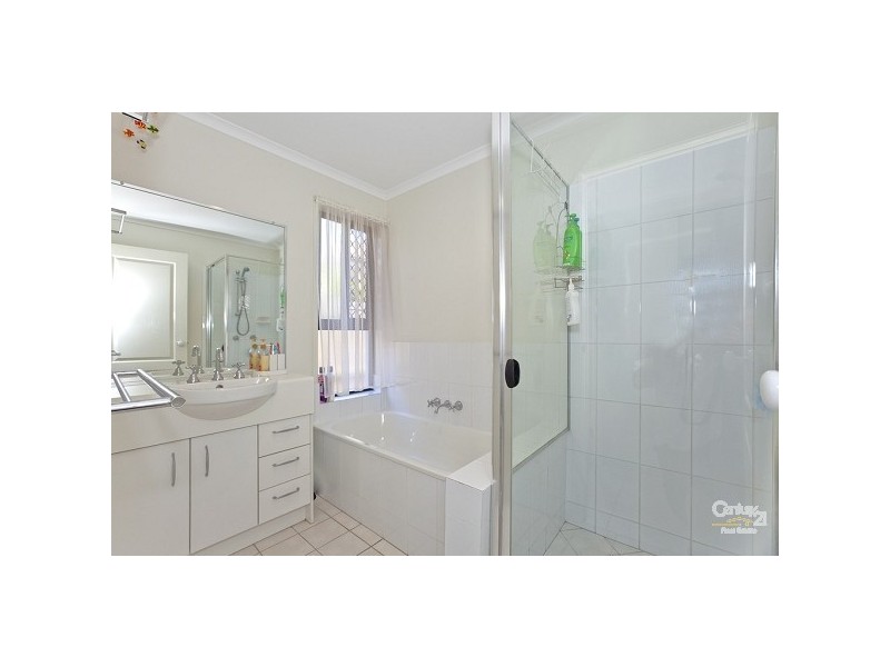 33 Kerder Street, Thornlands QLD 4164