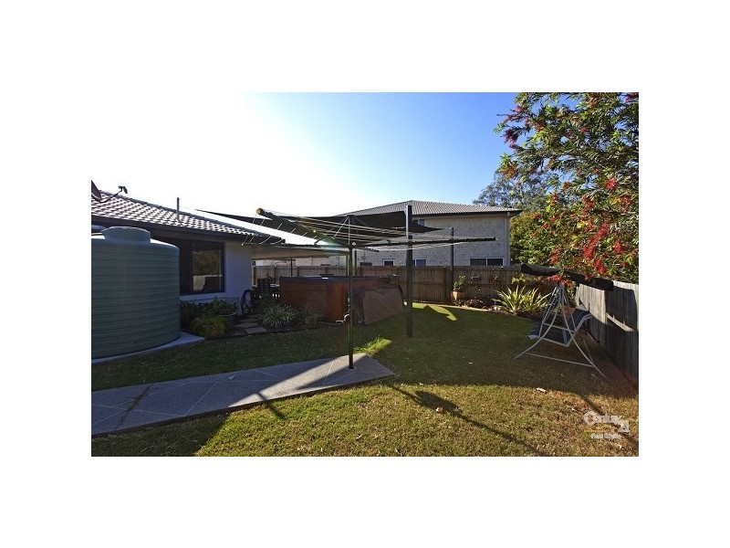 33 Kerder Street, Thornlands QLD 4164