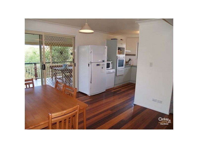 7 Magpie Street, Birkdale QLD 4159