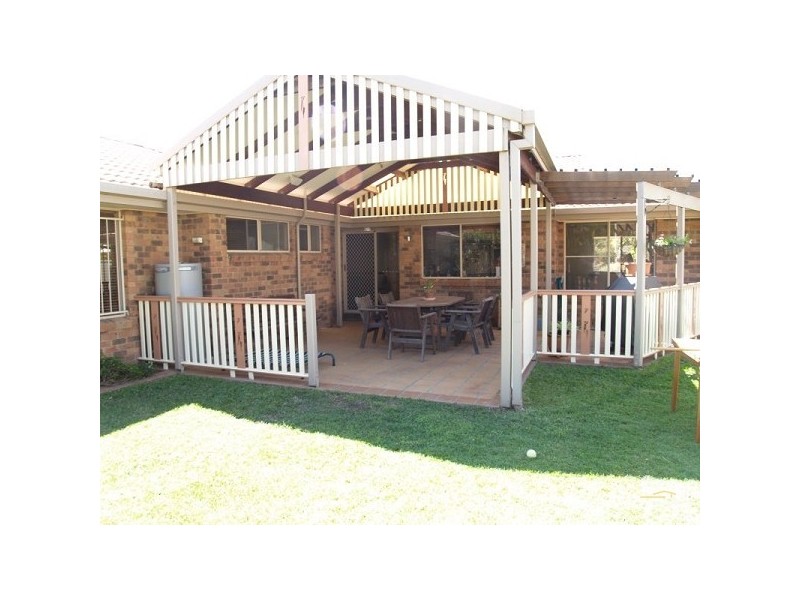 50 Beach Street, Cleveland QLD 4163