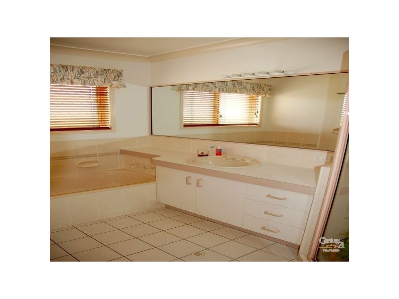 3 Eckersly Street, Ormiston QLD 4160