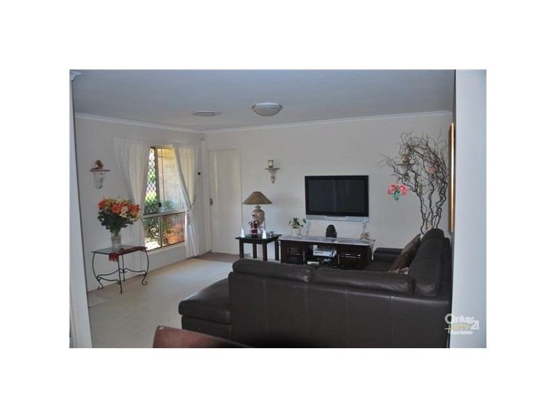 81 Hummingbird Crescent, Wishart QLD 4122