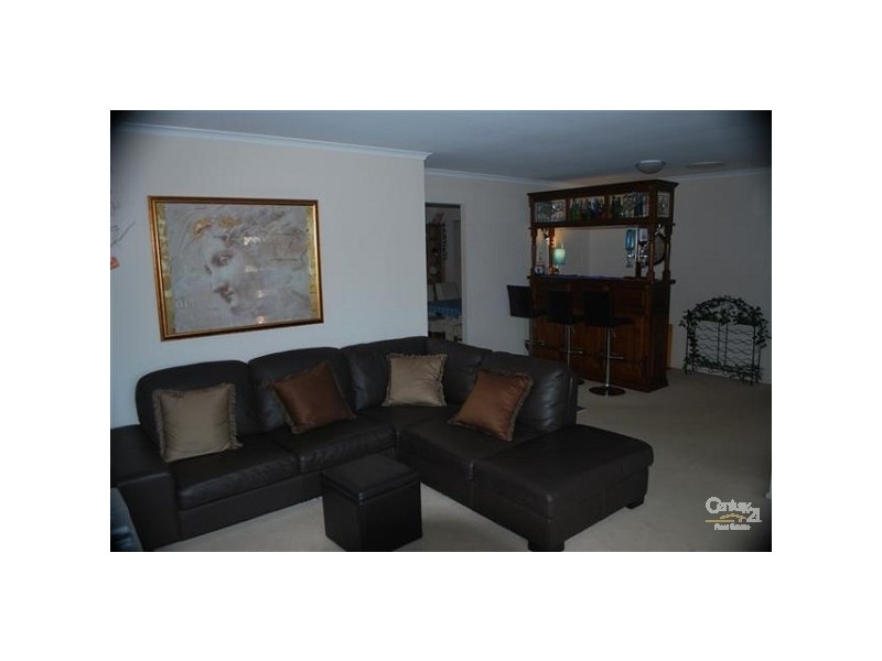 81 Hummingbird Crescent, Wishart QLD 4122