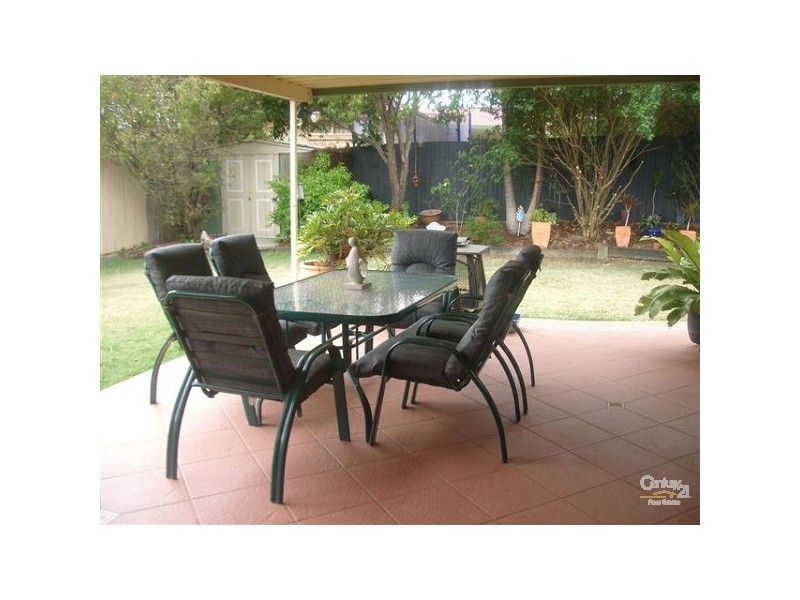 81 Hummingbird Crescent, Wishart QLD 4122