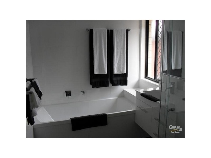 537 Main Road, Wellington Point QLD 4160