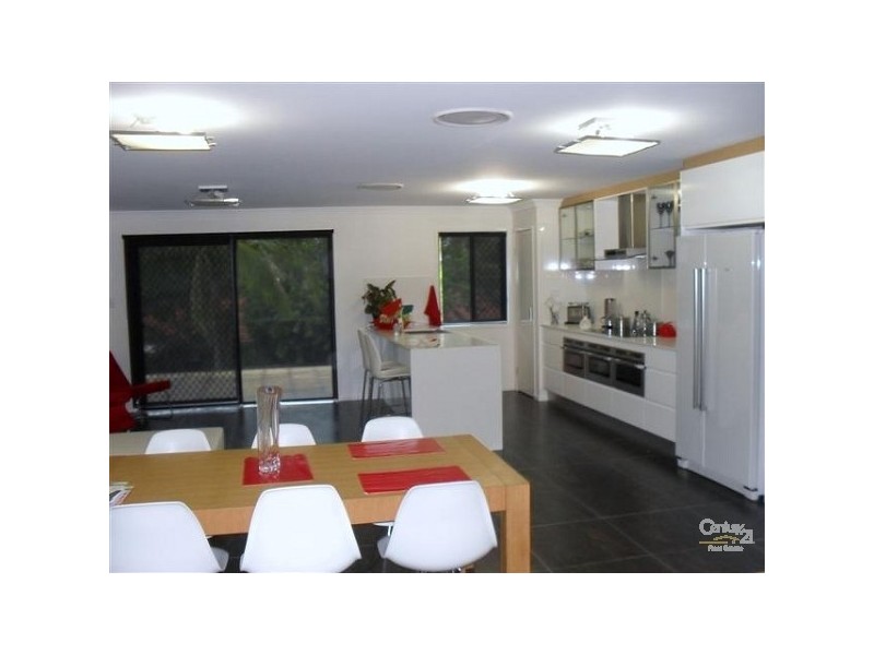 537 Main Road, Wellington Point QLD 4160