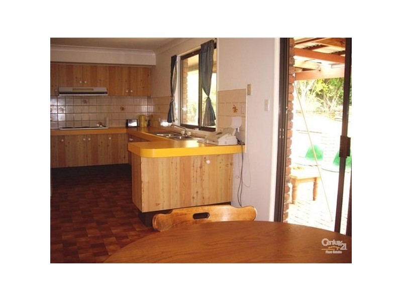 8 TRAFFORD COURT, Alexandra Hills QLD 4161