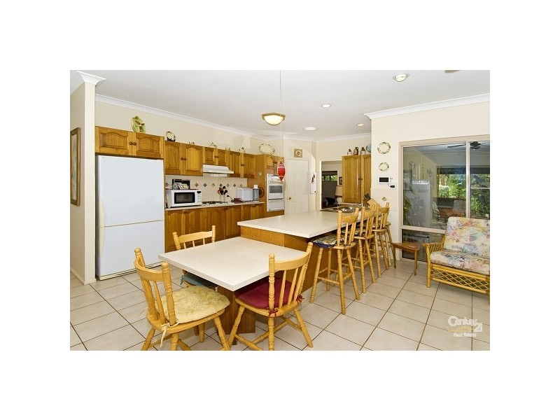 2 LAKESIDE DRIVE, Carbrook QLD 4130