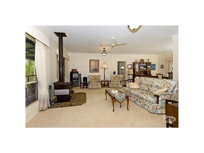 2 LAKESIDE DRIVE, Carbrook QLD 4130