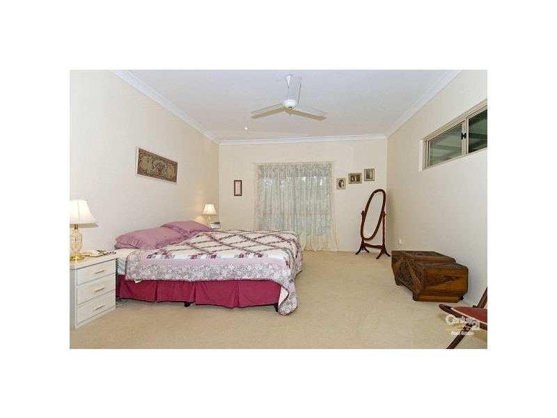 2 LAKESIDE DRIVE, Carbrook QLD 4130