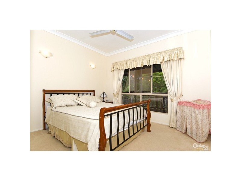 2 LAKESIDE DRIVE, Carbrook QLD 4130