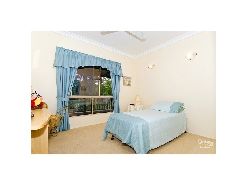 2 LAKESIDE DRIVE, Carbrook QLD 4130