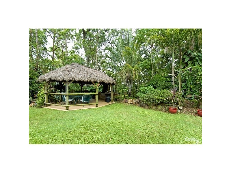 2 LAKESIDE DRIVE, Carbrook QLD 4130