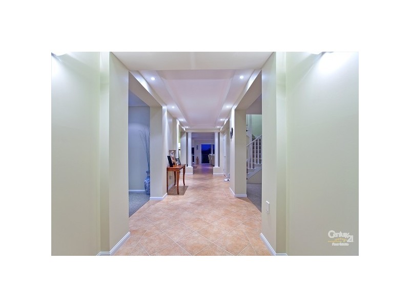 6 Beaufort Court,, Raby Bay QLD 4163