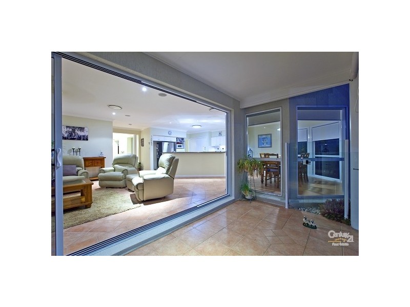 6 Beaufort Court,, Raby Bay QLD 4163