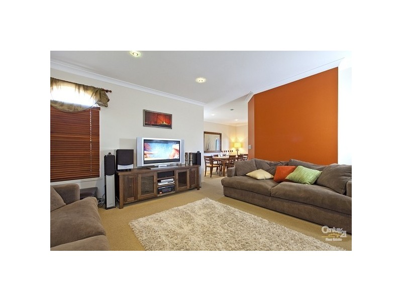 36 Mainroyal Court, Raby Bay QLD 4163