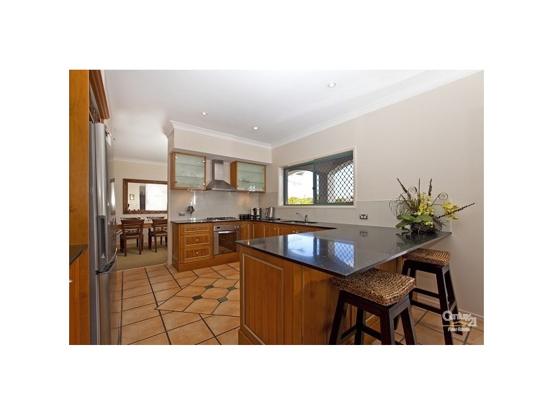 36 Mainroyal Court, Raby Bay QLD 4163