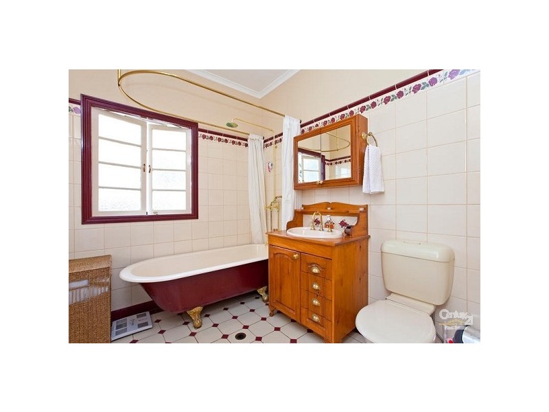 16 Raffles Street, Mount Gravatt East QLD 4122