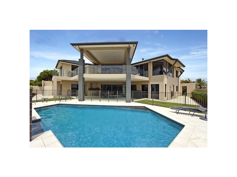 21 Raby Bay Bvd, Raby Bay QLD 4163