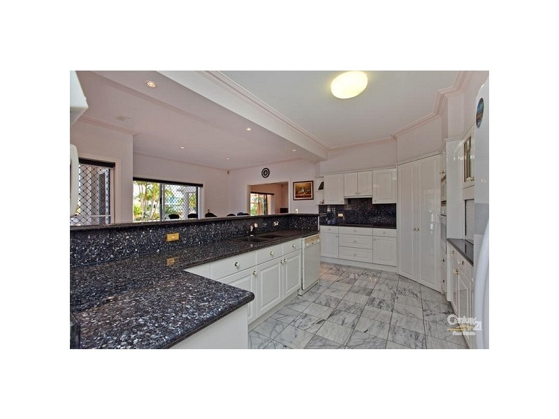 16 Bonaventure Court, Raby Bay QLD 4163