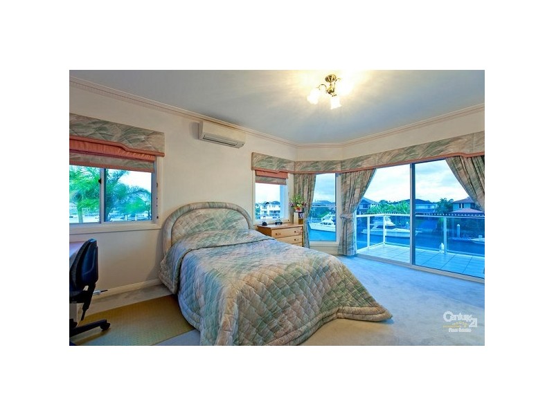 16 Bonaventure Court, Raby Bay QLD 4163