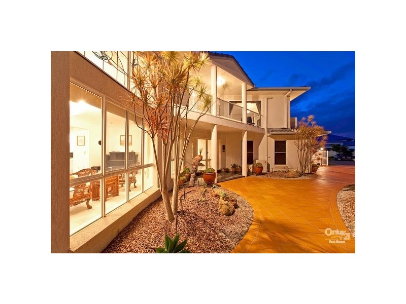 16 Bonaventure Court, Raby Bay QLD 4163