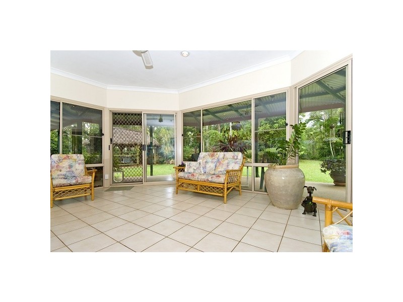 2 Lakeside Drive, Carbrook QLD 4130