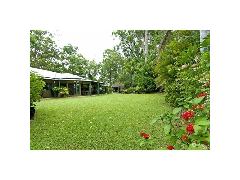 2 Lakeside Drive, Carbrook QLD 4130