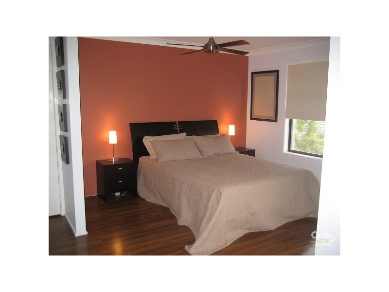 28 Clearwater St, Ormiston QLD 4160