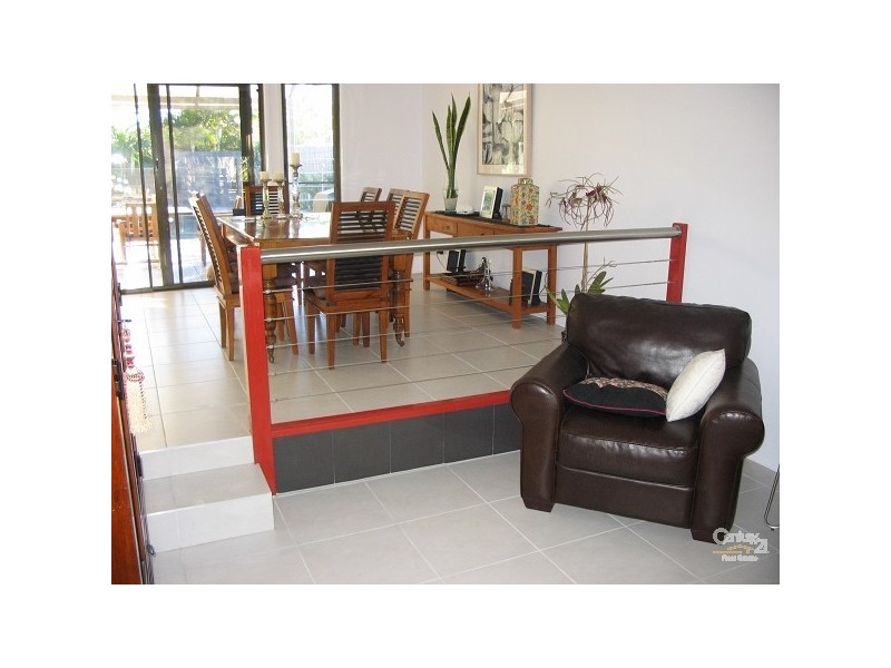 28 Clearwater St, Ormiston QLD 4160