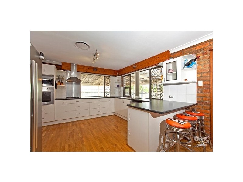 10-12 Colburn Street, Cleveland QLD 4163