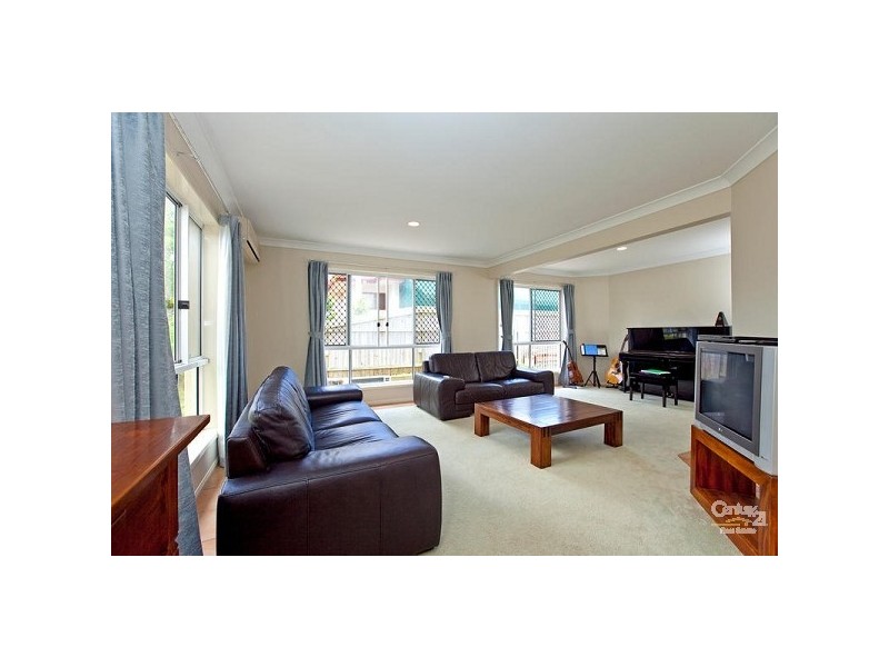 2 Sirocco Court, Ormiston QLD 4160