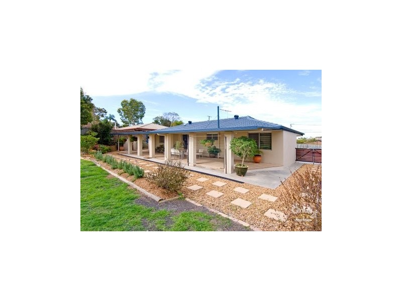 17 Moselle Drive, Thornlands QLD 4164