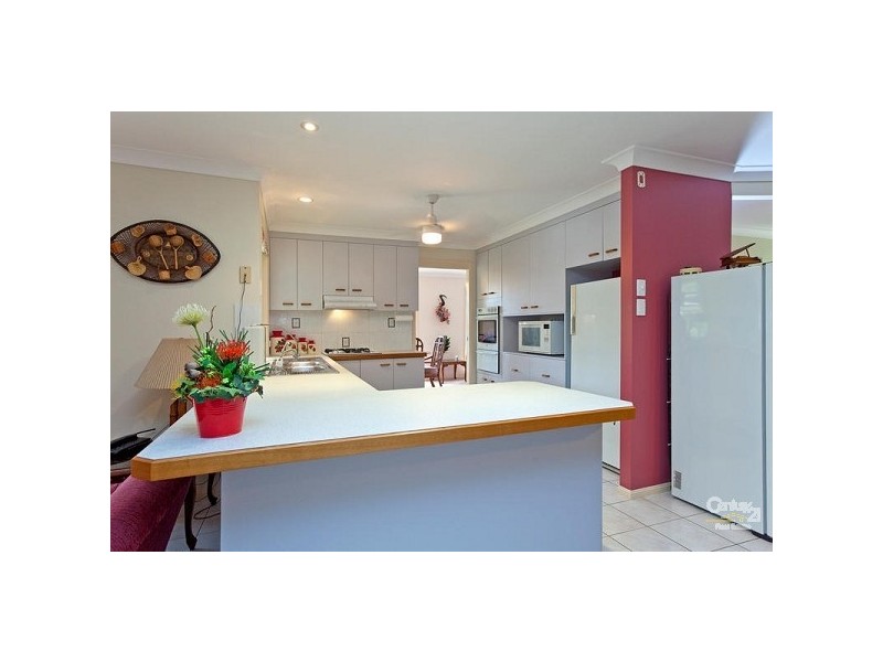 1 Sunburst Cr, Capalaba QLD 4157