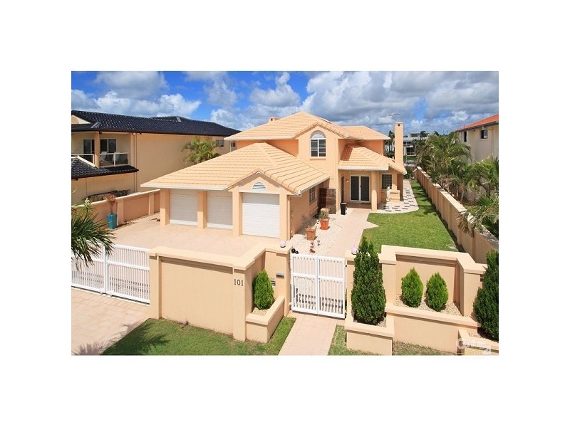 101 Masthead Drive, Raby Bay QLD 4163