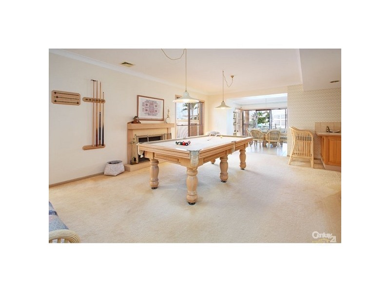 101 Masthead Drive, Raby Bay QLD 4163